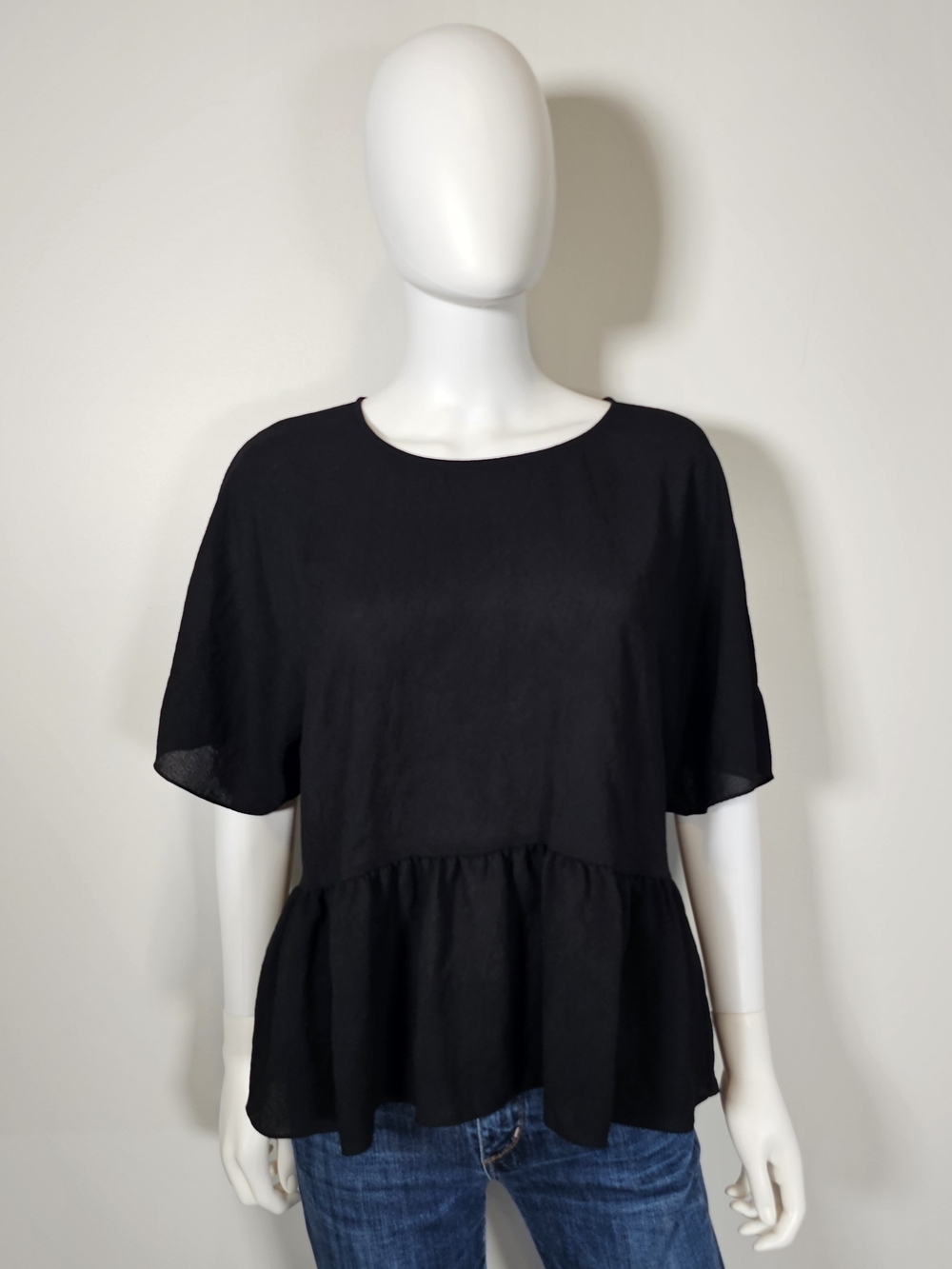 Wilfred Aritzia Loose Fit Black Peplum Blouse Sz M